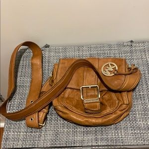 Micheal Kors Leather Crossbody Bag